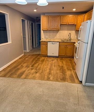 2nd image of 41 Spencer Rd APT 32G