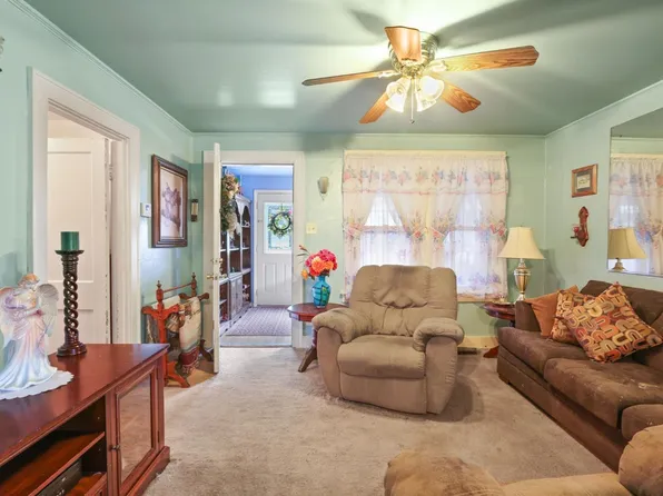 422 Florence St, Hammond, IN 46324