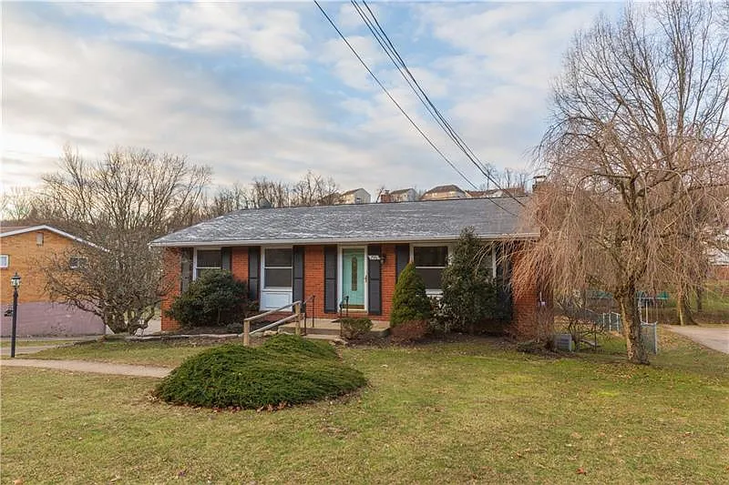 796 Clifton Rd photo 1