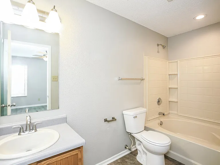 14427 Cuppola Dr — Photo 14
