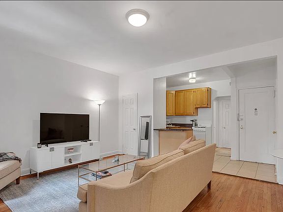 2nd image of 49 W 68th St APT 1A
