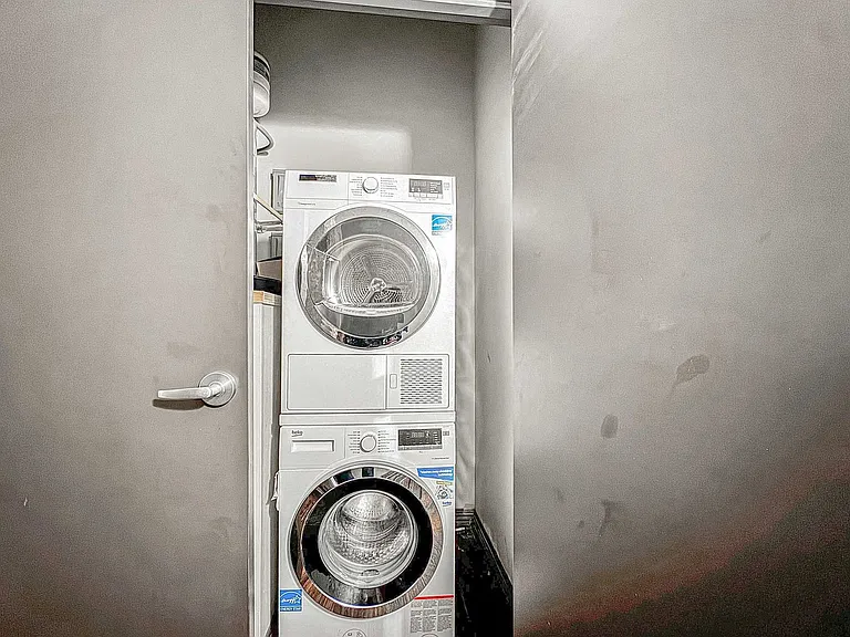 Washer/Dryer