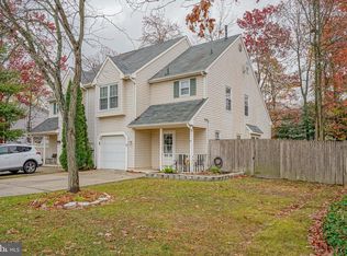 71 Meadows Dr, Glassboro, NJ 08028