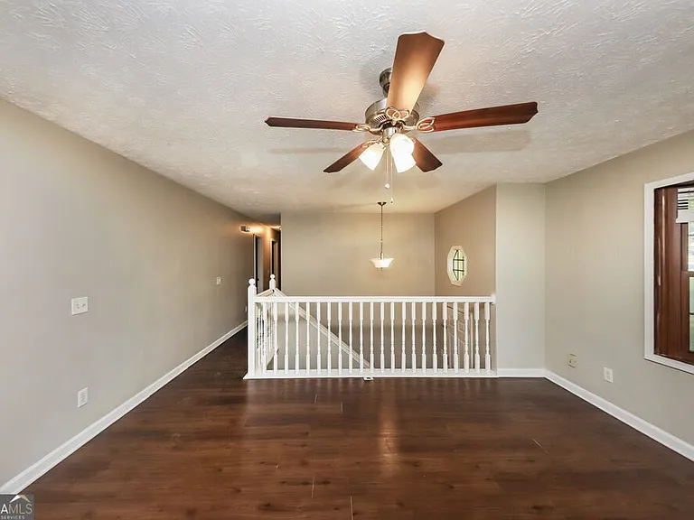187 Sherwood Forest Dr — Photo 7