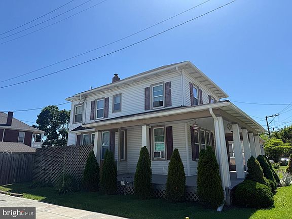 5th image of 331 Carlisle Ave