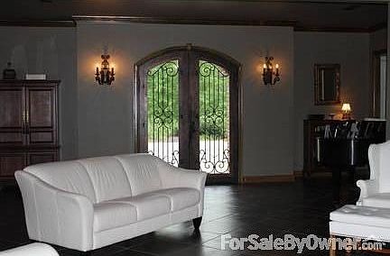 Kitchen with adjustable lights