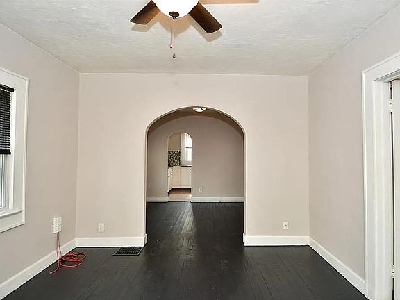 4th image of 1422 N Livingston Ave