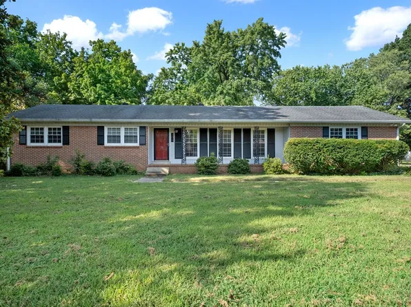 306 Ridgecrest Dr, Murfreesboro, TN 37130