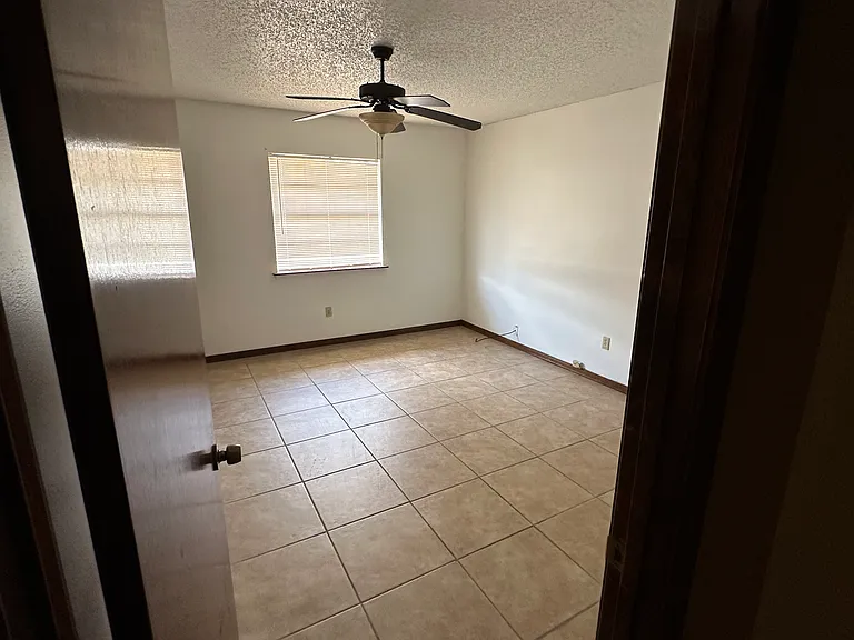 2136 Pebble Beach Dr — Photo 9