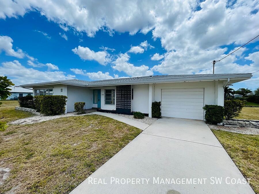 2256 SE 27th St, Cape Coral, FL 33904 | Zillow