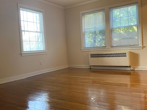4th image of 190 Millburn Ave APT J2