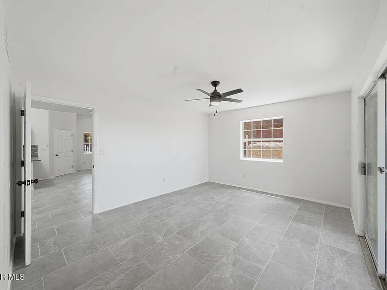 821 Los Lagos Way #A — Photo 13
