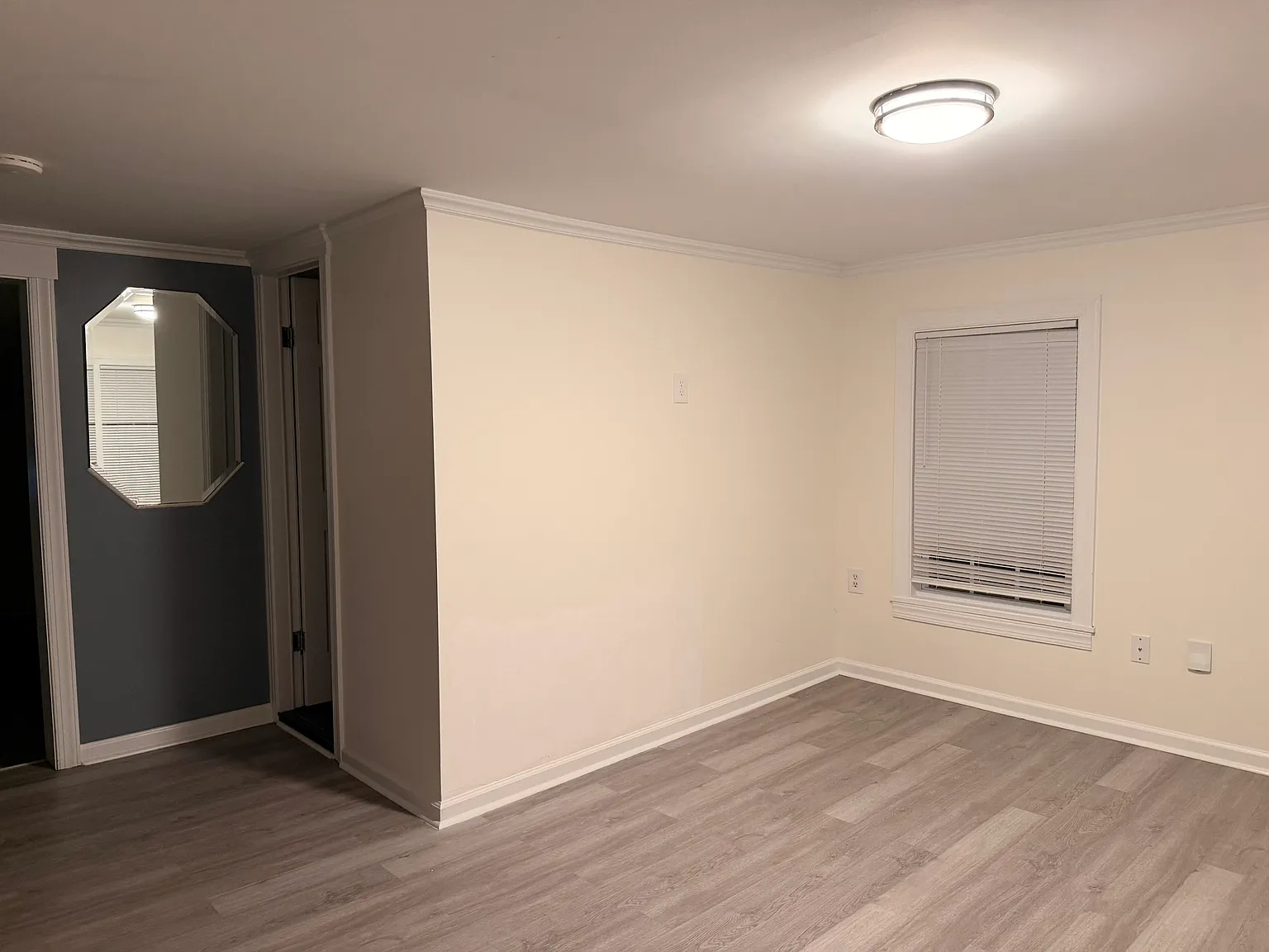 2 bed, $1,200 — Photo 2