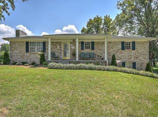 344 Beaver Cir, Bluff City, TN 37618