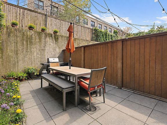 5th image of 136 Saint Marks Pl APT 1A