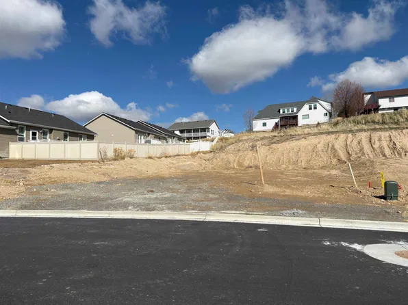 1280 Falcon Ridge Dr, Pocatello, ID 83201
