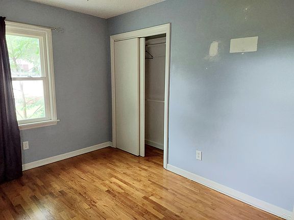 5th image of 4300 Midland Rd