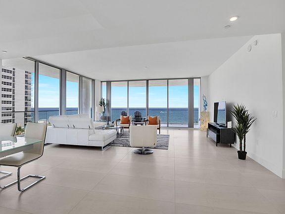 3rd image of 151 N Seabreeze Boulevard N Unit 504