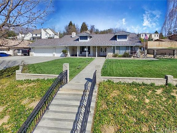 3rd image of 13543 Mesa Sol Dr
