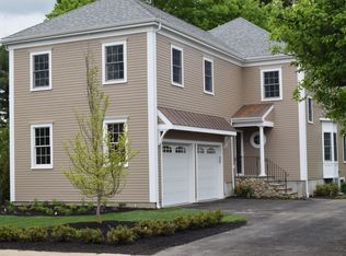 27 Rice St, Wellesley, MA 02481