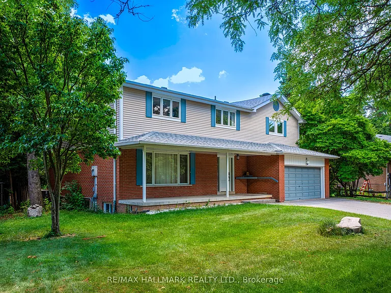 39 Sunnywood Cres — Photo 1