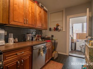 6456 N Damen Ave APT 3, Chicago, IL 60645