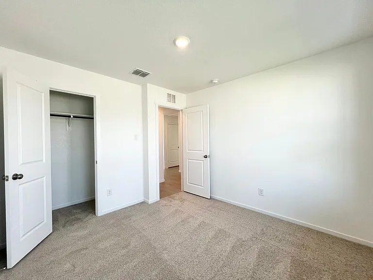 10029 Muntjac Dr — Photo 5