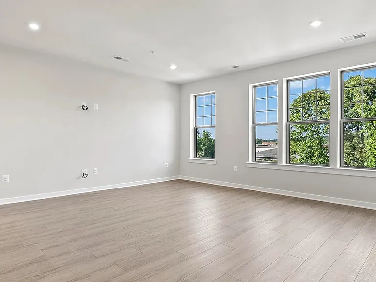 605 Market Grove Dr #1-200 — Photo 6