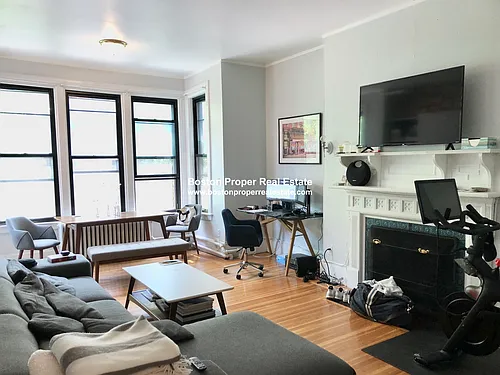 178 Marlborough St Photo 1