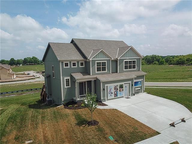 1st image of 1005 NE Copperwood Dr