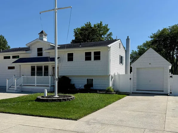 208 Old Mill Dr, Cape May, NJ 08204