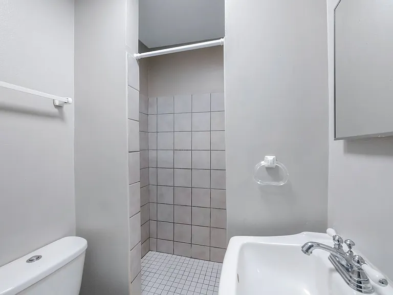 445 Delmar Ter S #5 — Photo 9