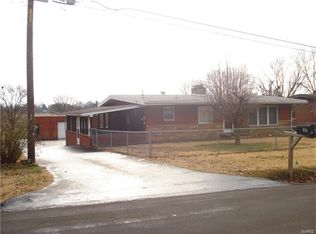 39 W Woodland Dr, East Alton, IL 62024