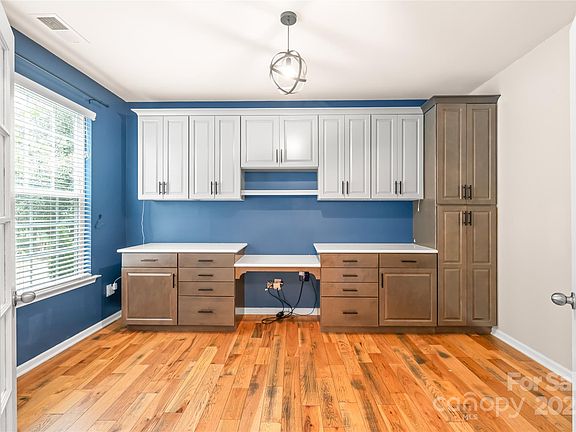 5th image of 5949 Gilchrist Cir