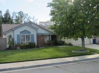 1320 Date Palm Dr, Palmdale, CA 93551