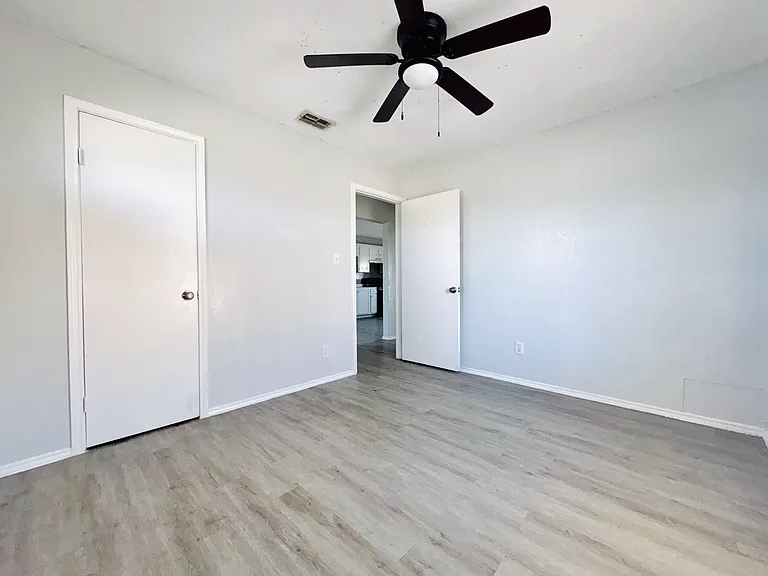 314 S 28th St #4 — Photo 14