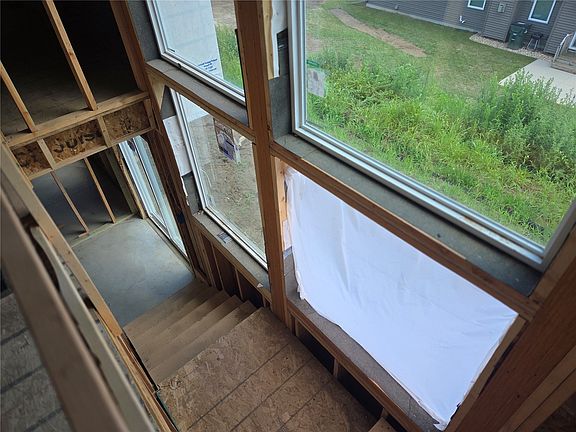 3rd image of 1833 Holly Meadow Ave SW