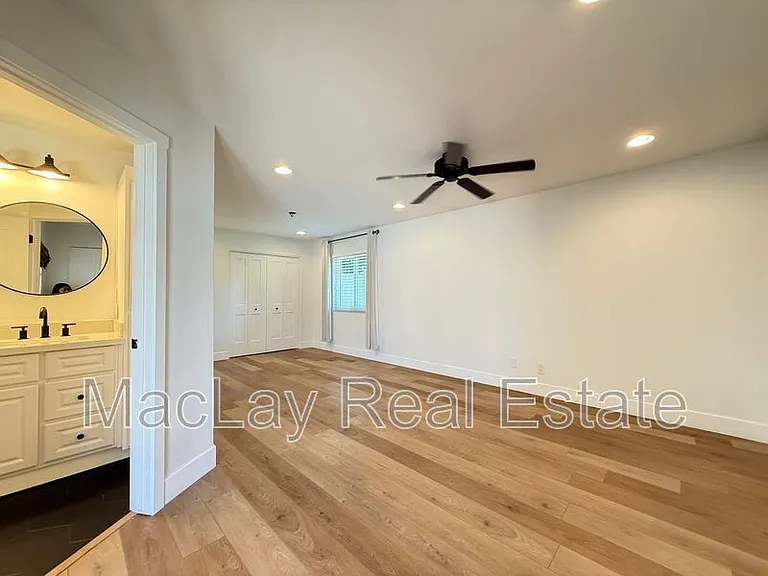 1363 W Los Lagos Vista Ave — Photo 16