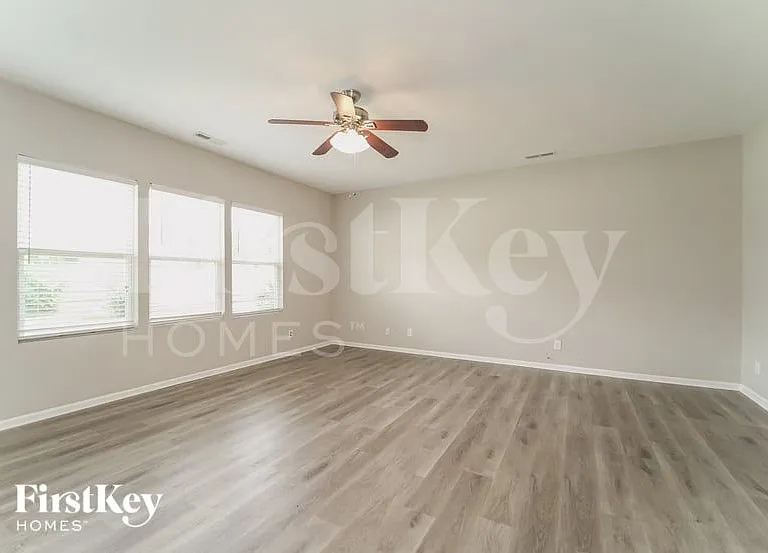 11628 Lusterleaf Holly Rd — Photo 4