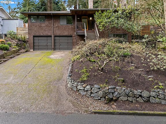 2nd image of 6415 SW Terwilliger Blvd