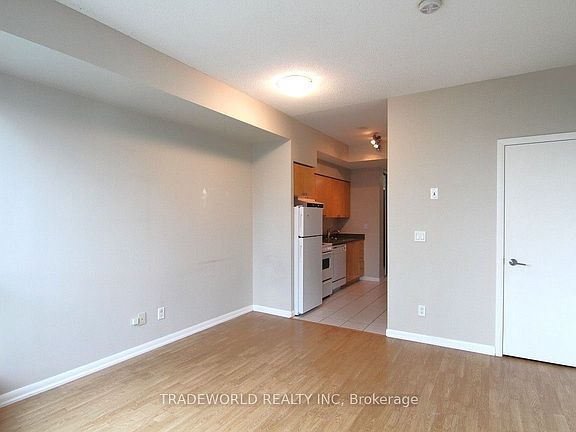 4th image of 219 Fort York Blvd Unit 807