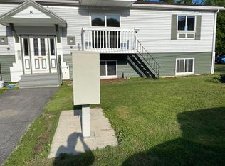 8 Hillside Ln APT 4, Lewiston, ME 04240