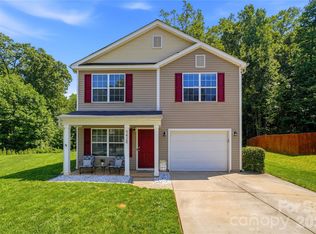 9428 Quilting Bee Ln, Charlotte, NC 28216