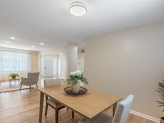 5th image of 311 Kimbary Dr