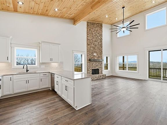 5th image of 185 Stirratt Rd