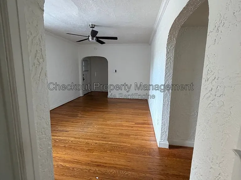 7336 Forsyth Blvd #104 — Photo 8