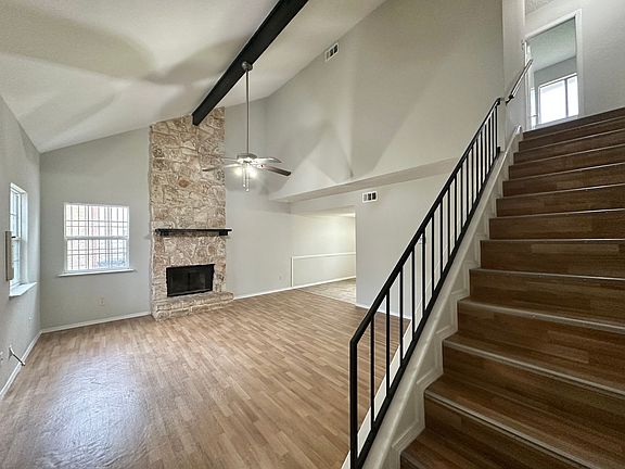 2nd image of 1219 Royal Crest Dr