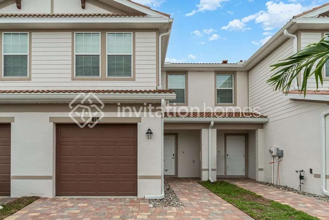 7153 Greenwood Park Cir #23 Fort Myers, FL 33967 — Photo 1