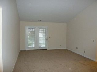 811 Neeb Rd APT 5, Cincinnati, OH 45233