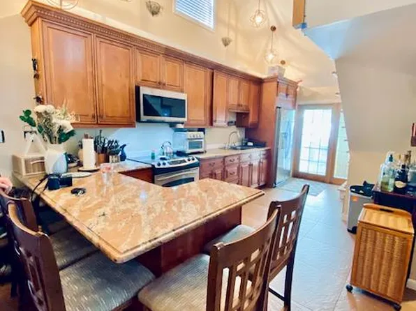 (undisclosed Address), Levittown, NY 11756